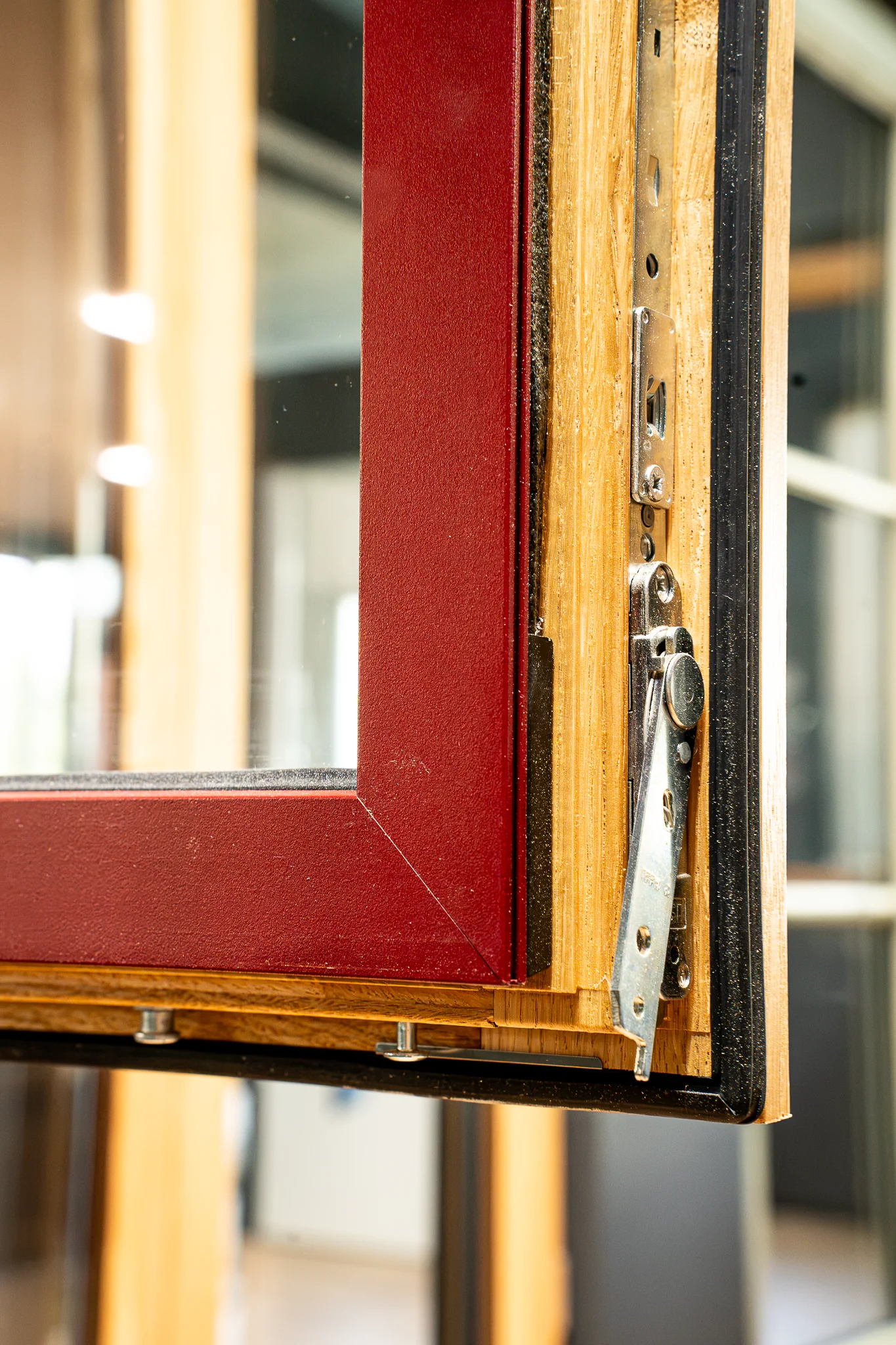 Portes et fenêtres présentés dans le showroom ALU PROJECT à Nègrepelisse — vue 7